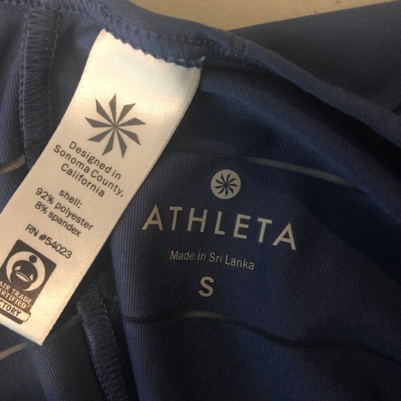 Athleta Max Out Chi 2 in 1 Blue Tank Top - Picture 2 of 6